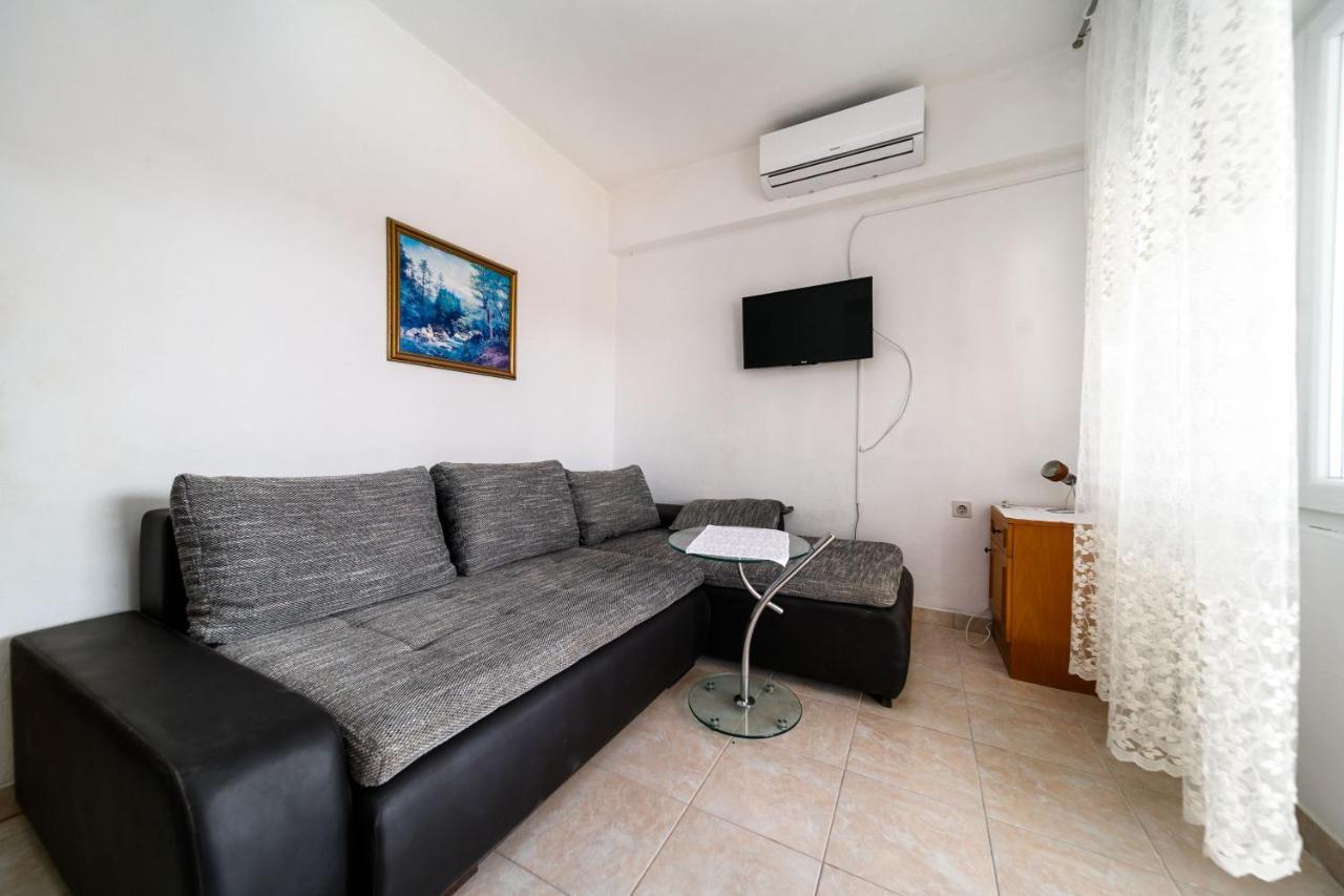Appartamento Marie i Nikola Krk Town Esterno foto